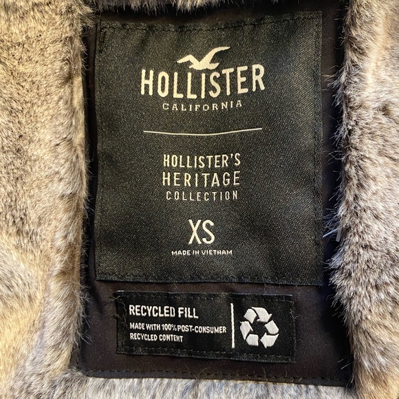 Hollister Teddy-lined Parka - Picture 2 of 6